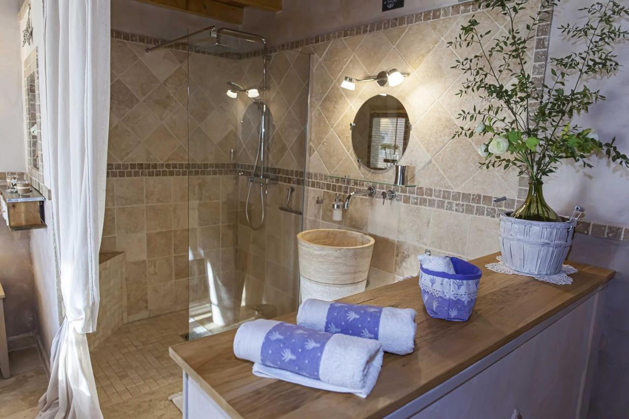 Mas Des Rabasses Bed and Breakfast Le Pontet  Buitenkant foto