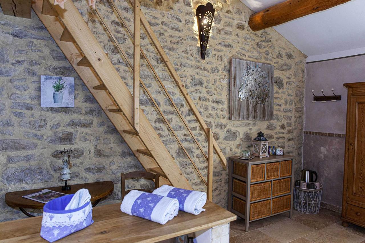 Mas Des Rabasses Bed and Breakfast Le Pontet  Buitenkant foto