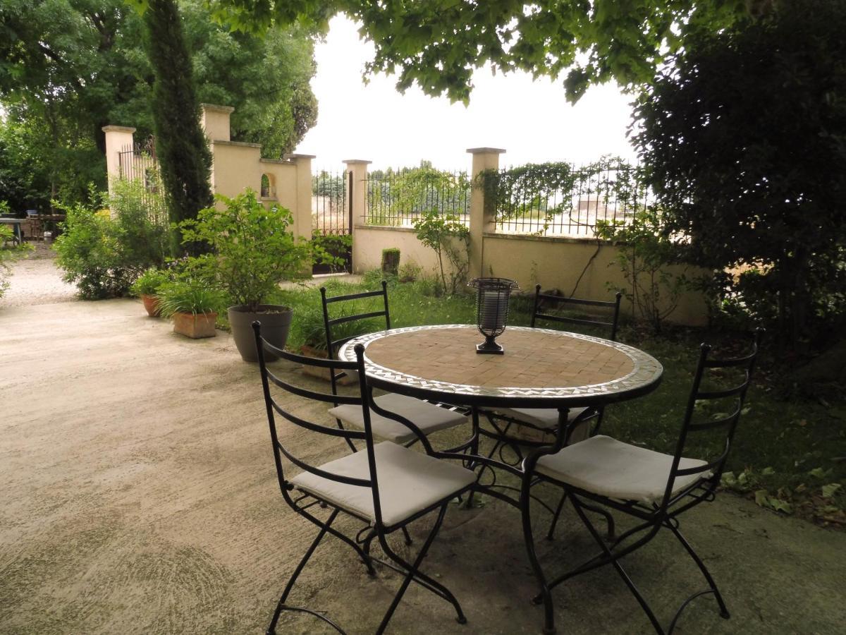 Mas Des Rabasses Bed and Breakfast Le Pontet  Buitenkant foto